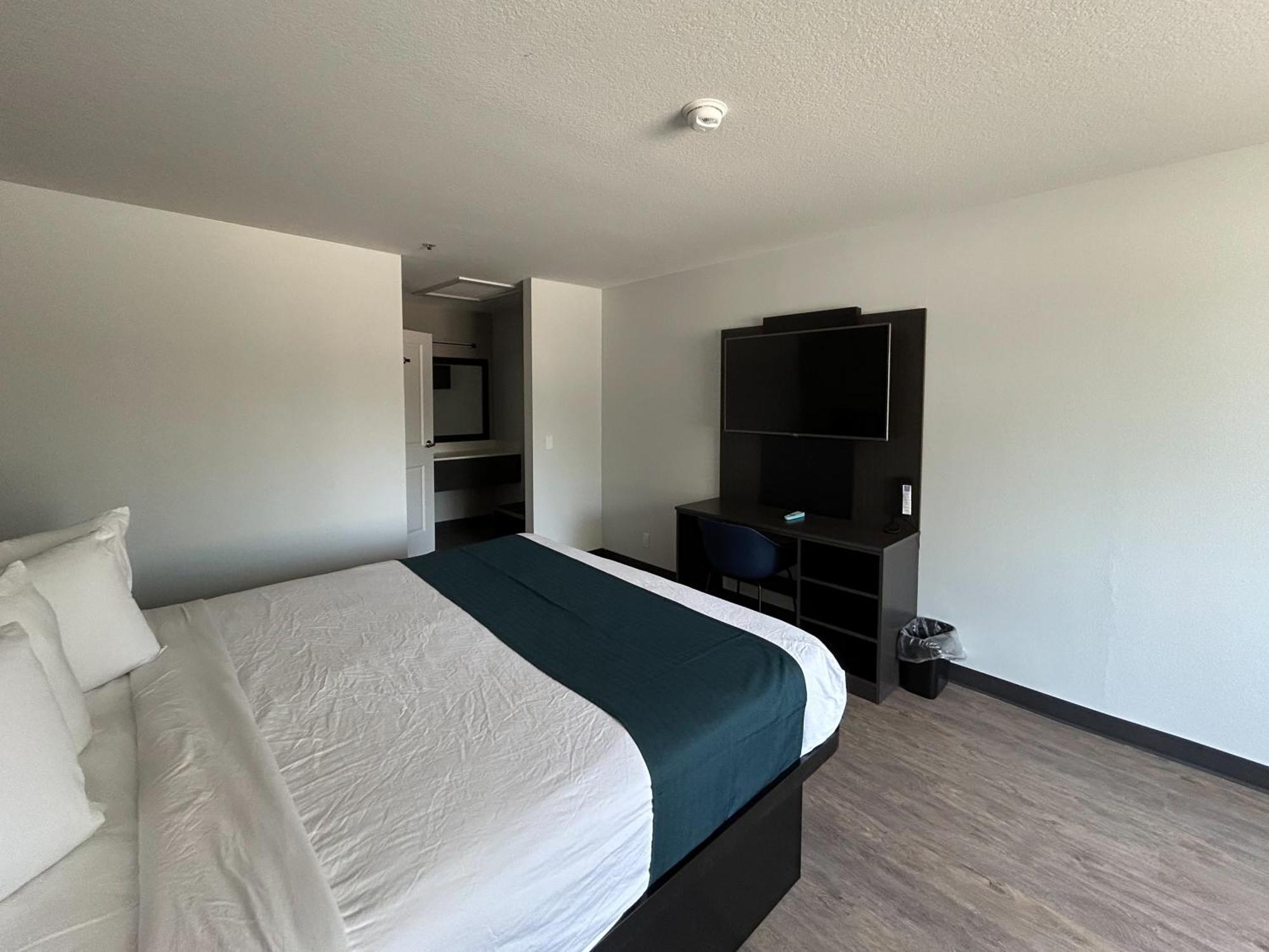 Motel 6 Lake Elsinore, Ca Εξωτερικό φωτογραφία