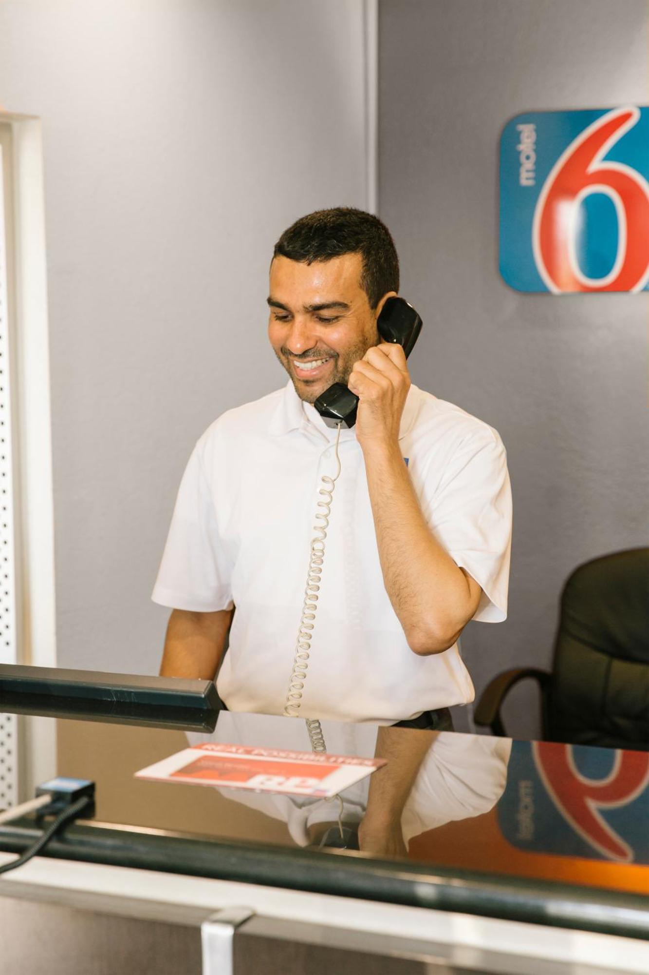 Motel 6 Lake Elsinore, Ca Εξωτερικό φωτογραφία